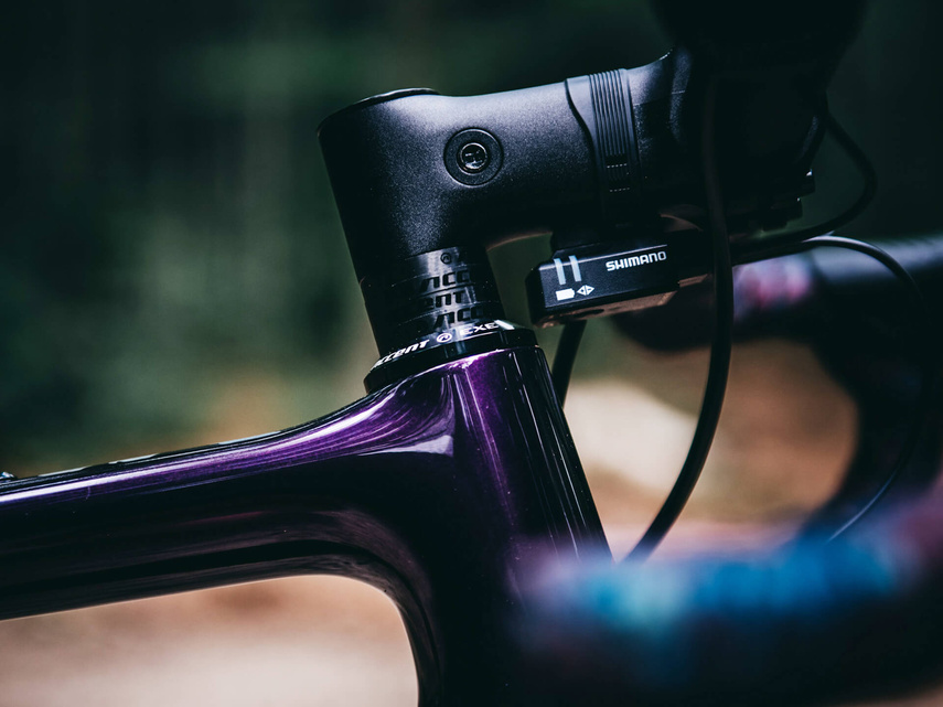 Rower gravel ACCENT FREAK CARBON GRX Di2 ultraviolet