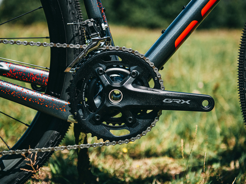 Rower gravel ACCENT FREAK CARBON GRX szaro-czerwony