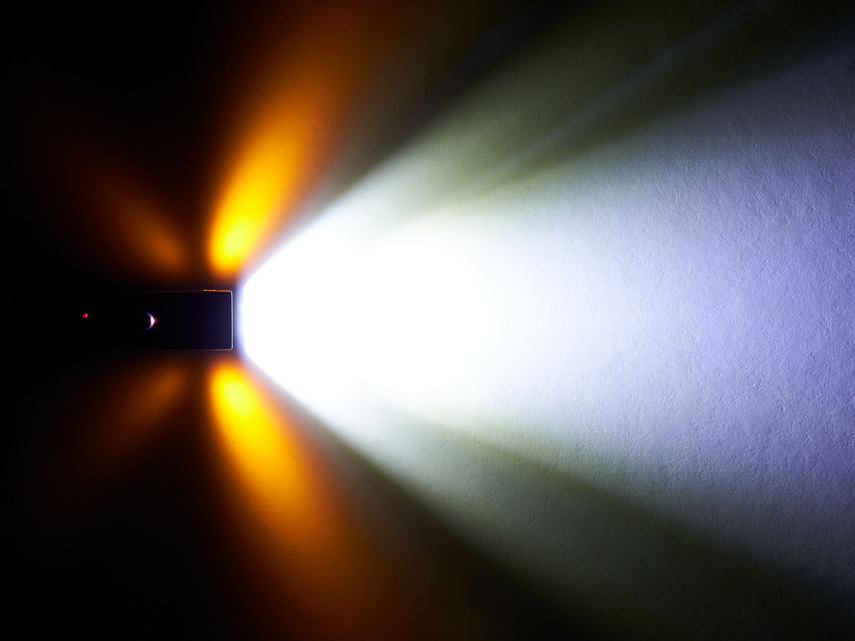 Lampka przednia Trek Commuter Pro RT