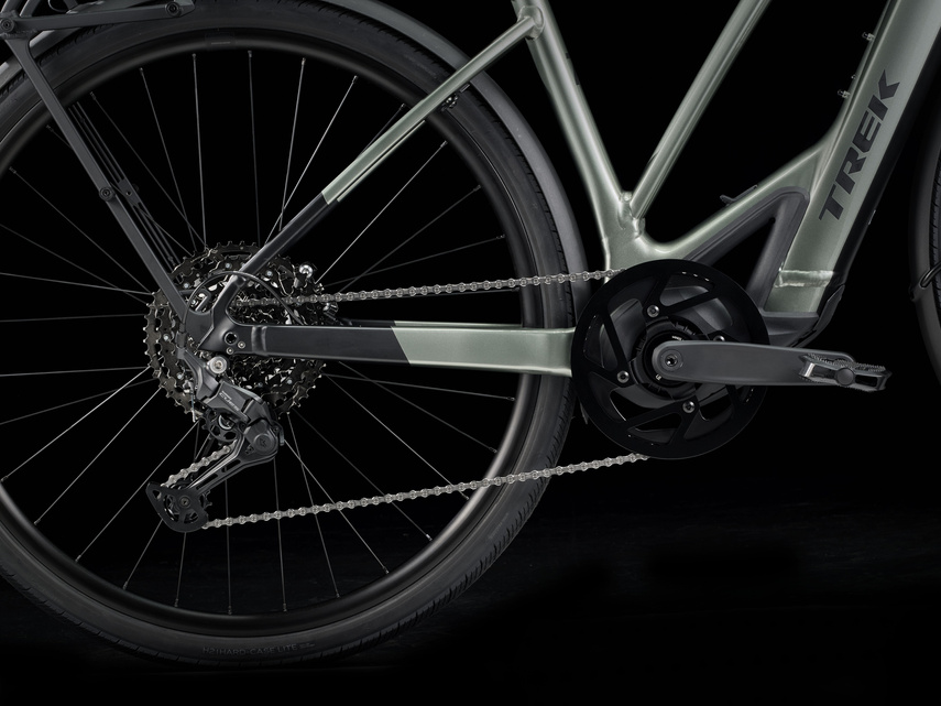 Rower Trek FX+ 7 o średnim przekroku